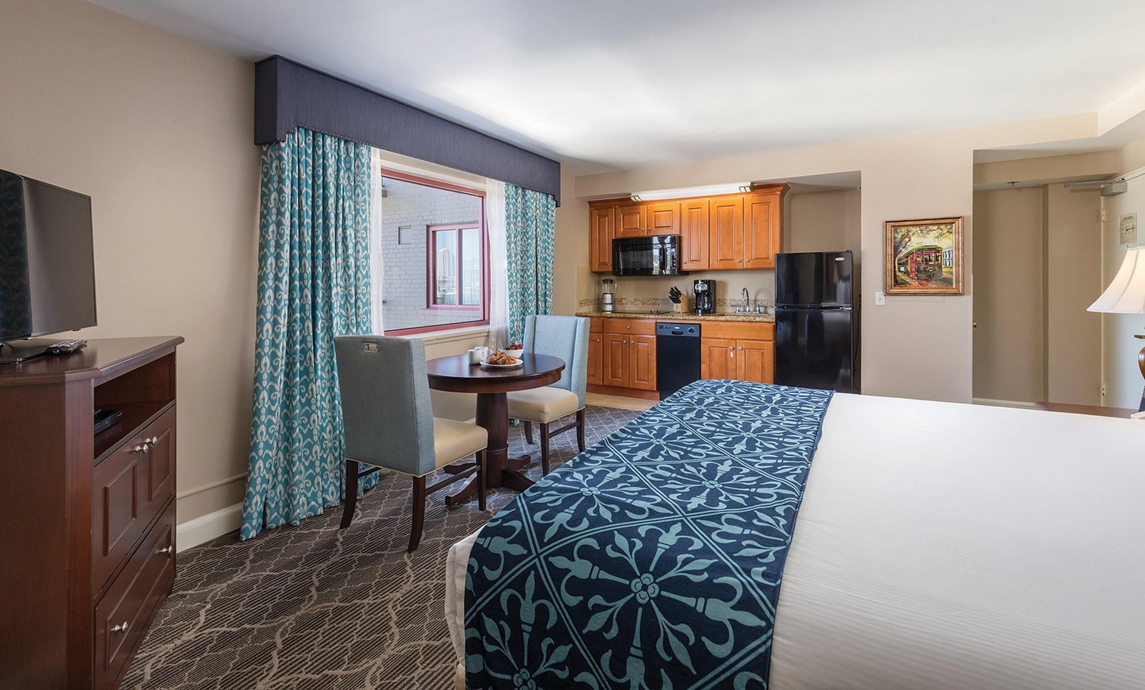 Club Wyndham Avenue Plaza Hotel New Orleans Exterior photo