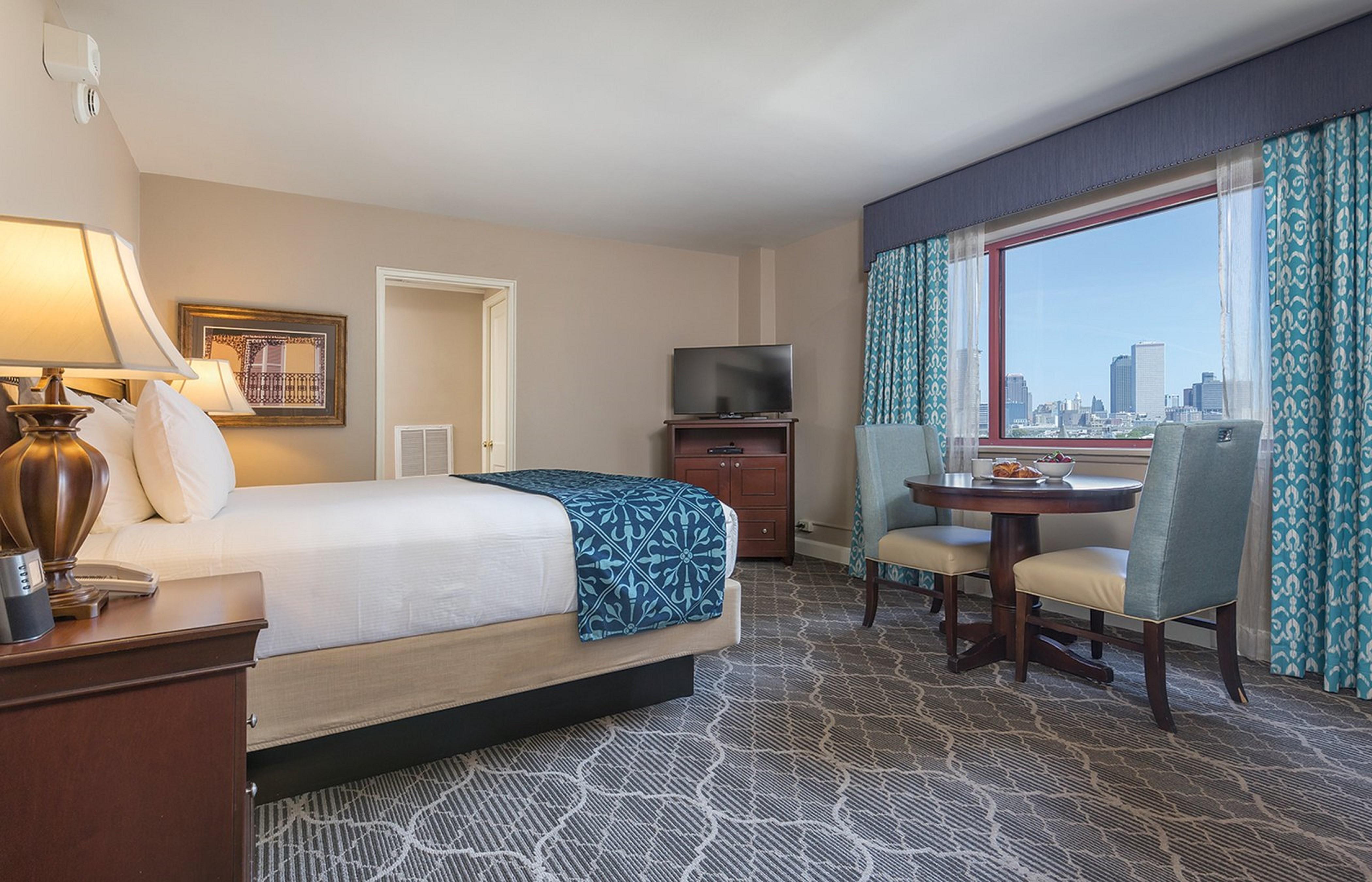 Club Wyndham Avenue Plaza Hotel New Orleans Exterior photo