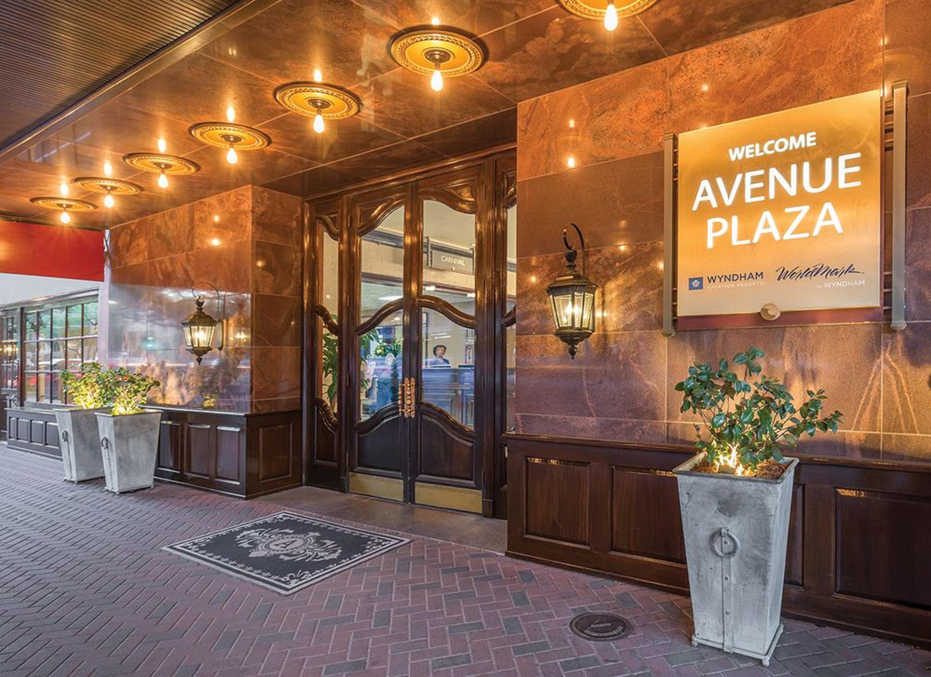 Club Wyndham Avenue Plaza Hotel New Orleans Exterior photo