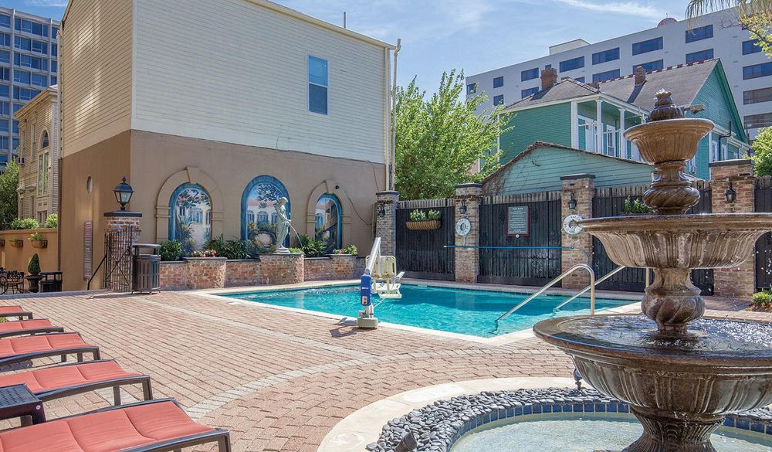 Club Wyndham Avenue Plaza Hotel New Orleans Exterior photo