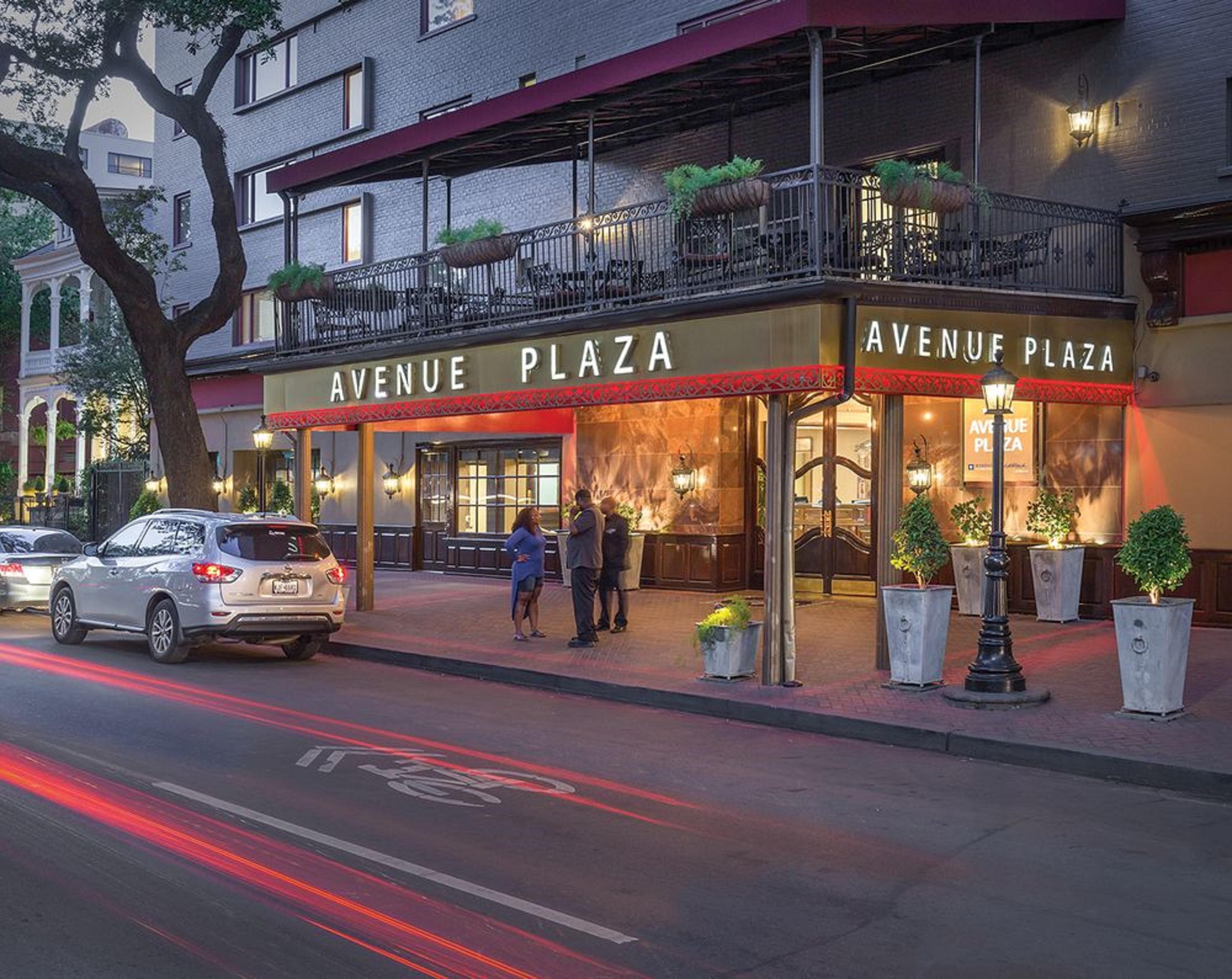 Club Wyndham Avenue Plaza Hotel New Orleans Exterior photo